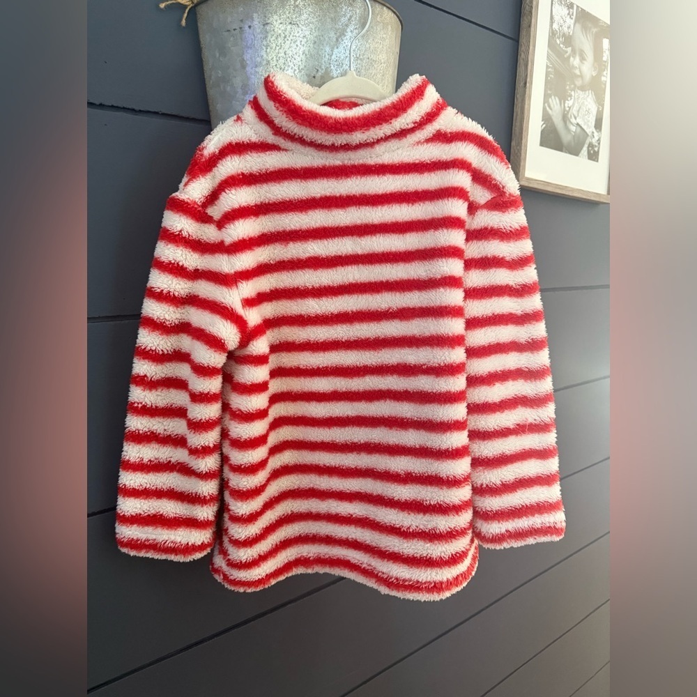 Mini Boden red and white strip Sherpa fleece sweater size 5- 6